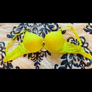 Banging Yellow Victoria's Secret Bra